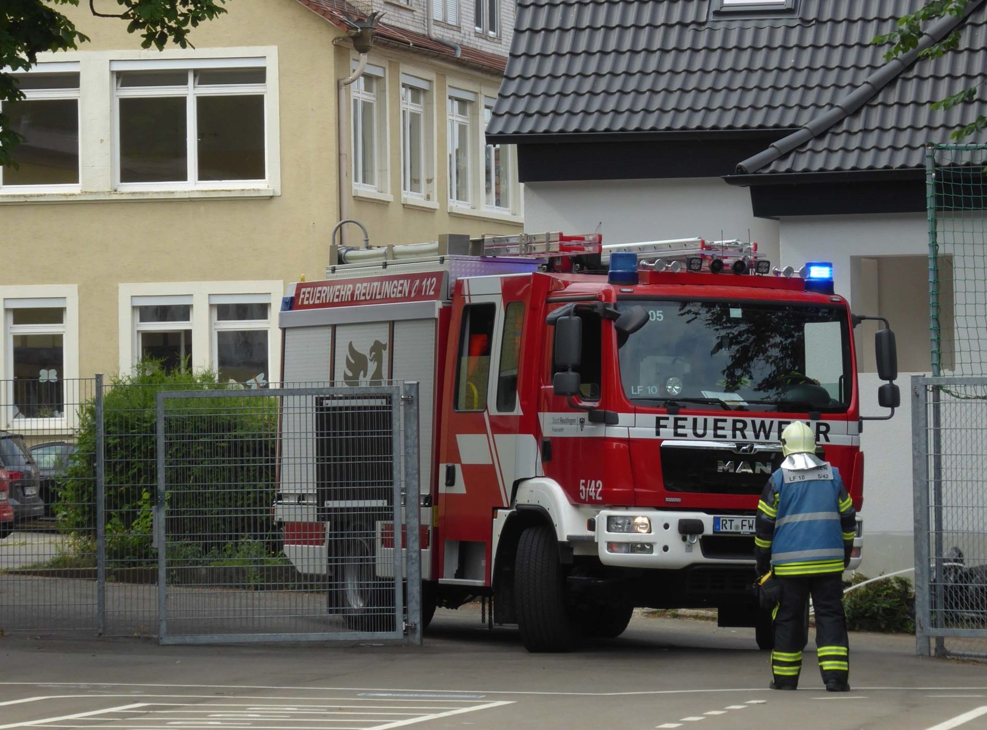 Read more about the article Üben für den Ernstfall mit der Feuerwehr