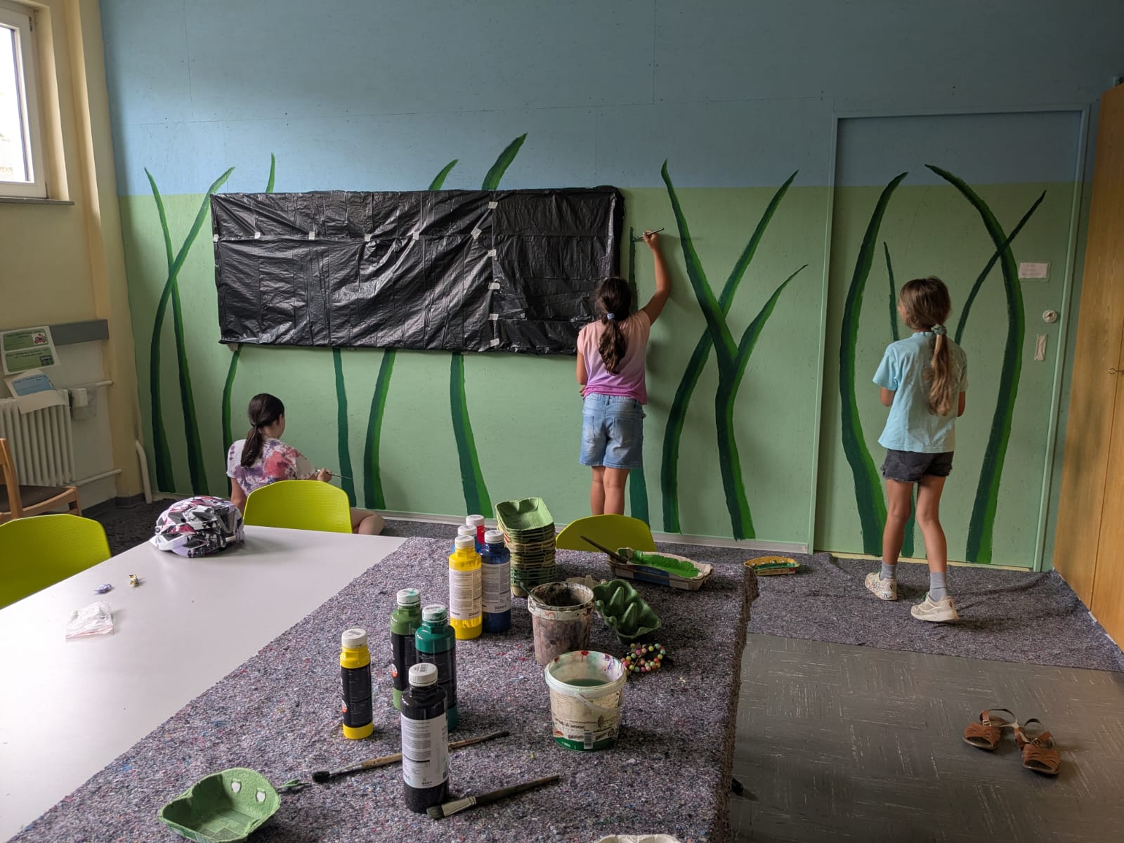 Mehr über den Artikel erfahren Kunstaktion im Leseraum
